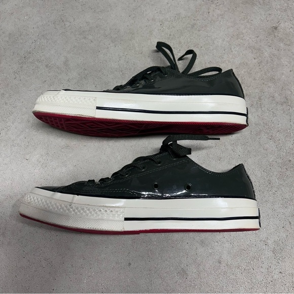 Converse Unisex Chuck Taylor Chuck 70 Patent Leather Low Military Green Shoes - Picture 7 of 10